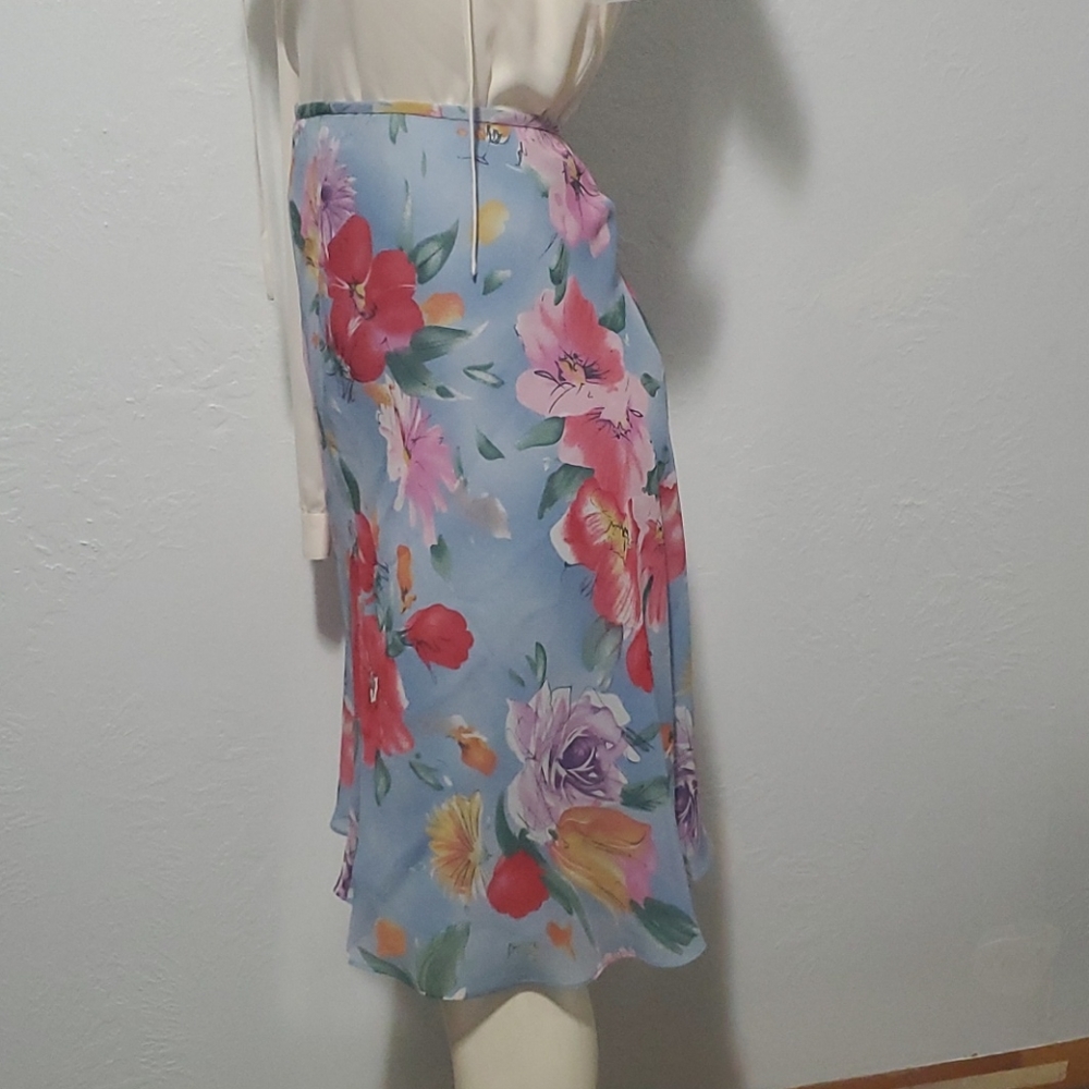 Lauren Ralph Lauren Light Blue Floral Midi Skirt - Picture 2 of 5